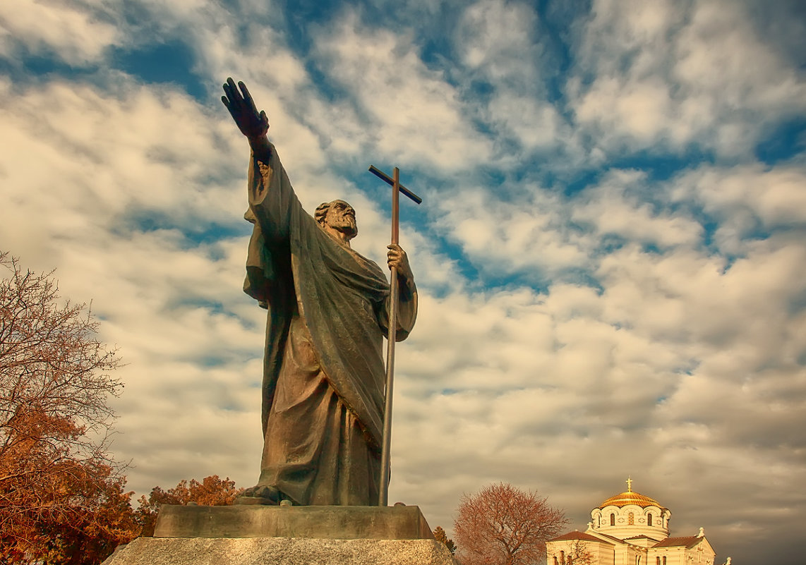 ..Севастополь,памятник Андрею Первозванному... - Галина Юняева 