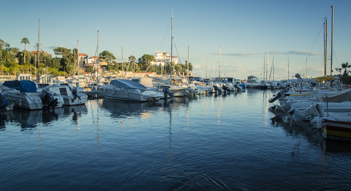 Le port de Beaulieu-Sur-Mer - MissMelania Crow