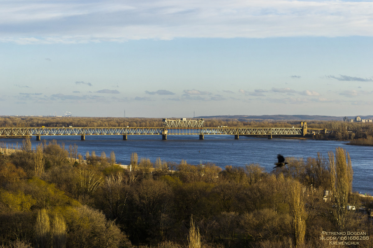 Кременчуг, Днепр, Крюковский мост - Богдан Петренко