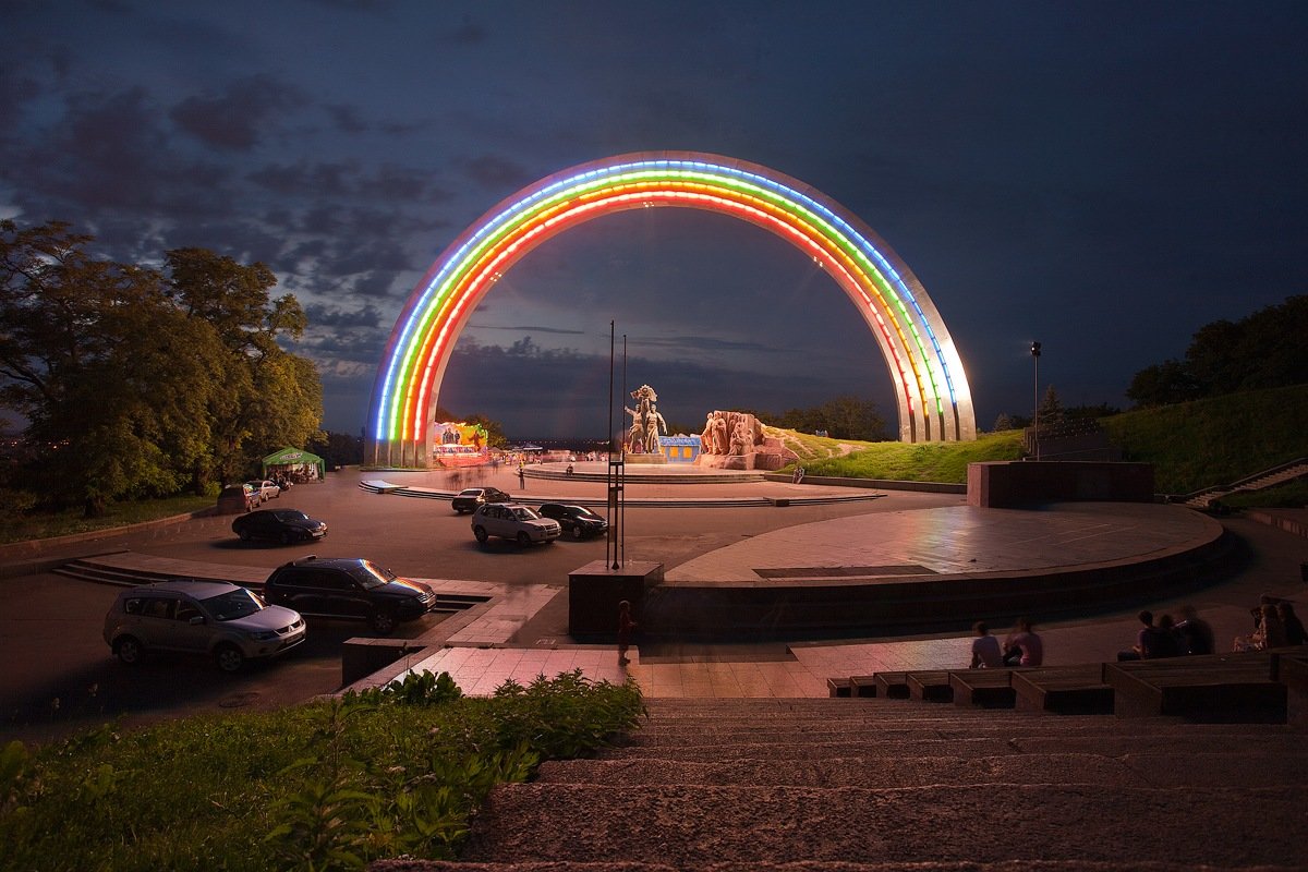 Арка дружбы народов - Александр Корженовский