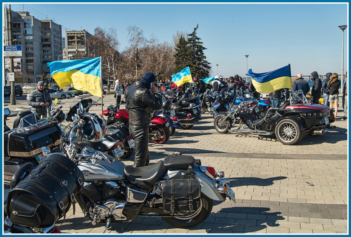 Байкеры на Фестивальном - Юрий Муханов