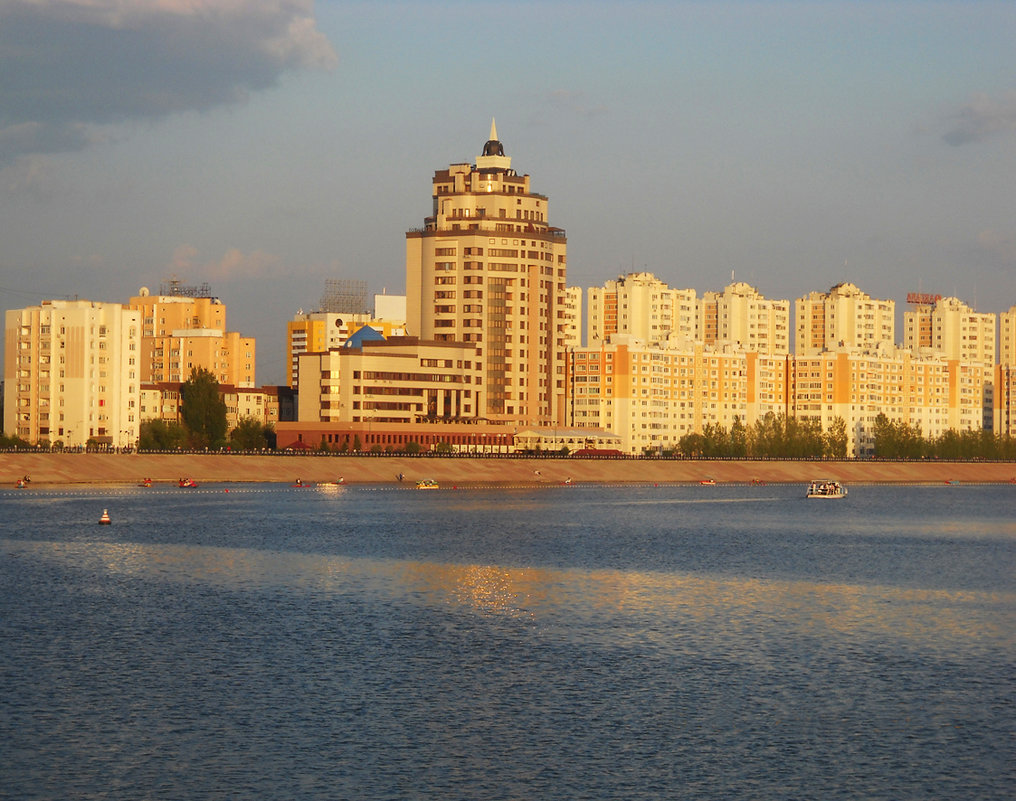Вечерняя Астана. Река Ишим. - Светлана Н
