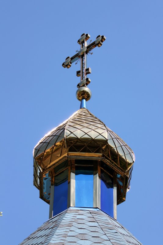 крест над храмом - Евгений Котов