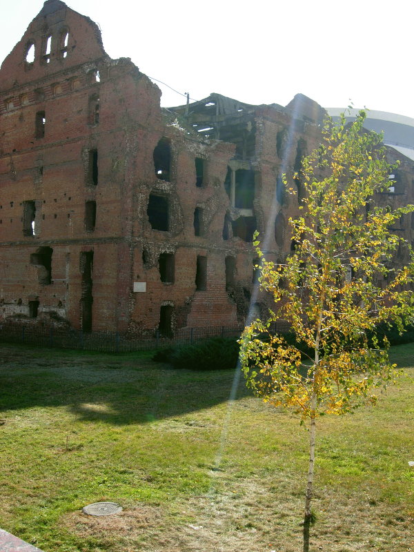 Руины старой мельницы в Волгограде - Анатолий Мельничук