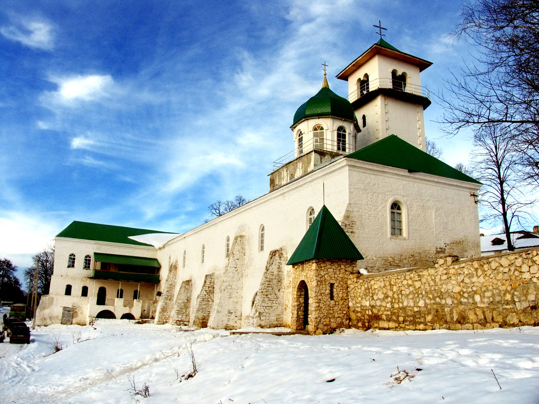 Свято Михайловский монастырь Лаго Наки