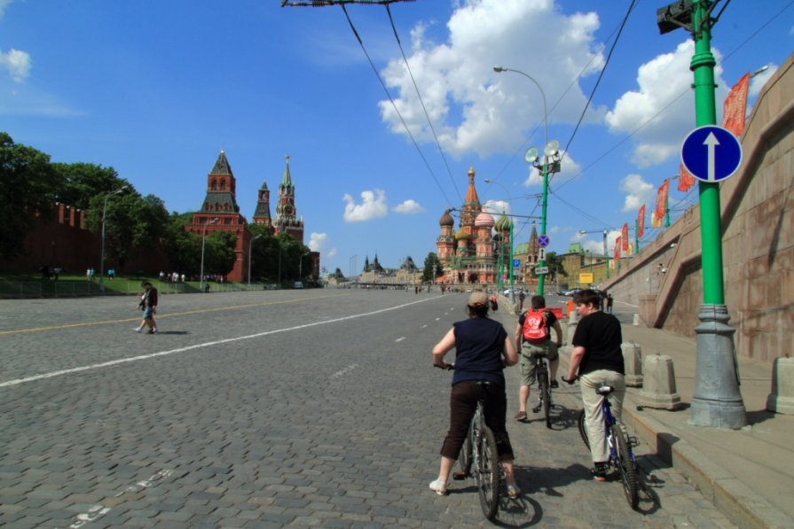 Москва-есть, теперь в С.-Пб - Олег Рябковский