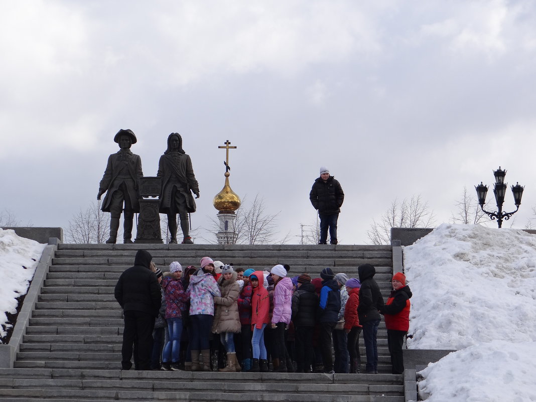 Основатели города и его жители... Екатеринбург. - ЮРИЙ ТВЕРДОХЛЕБОВ