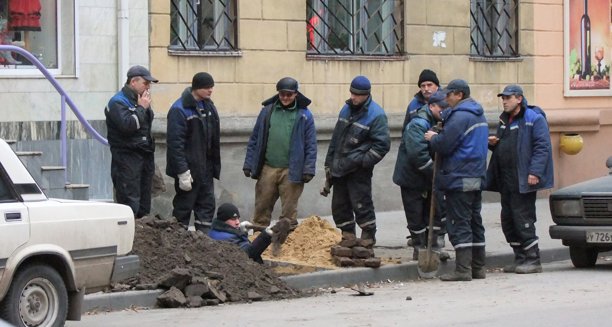 Такова жизнь. Теперь уже восьмеро с ложкой... - Генрих Сидоренко