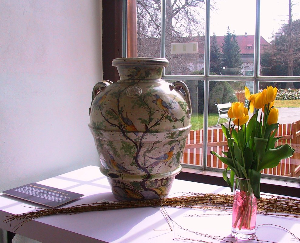 Выставка  ваз из фаянса - Lana Kasiková