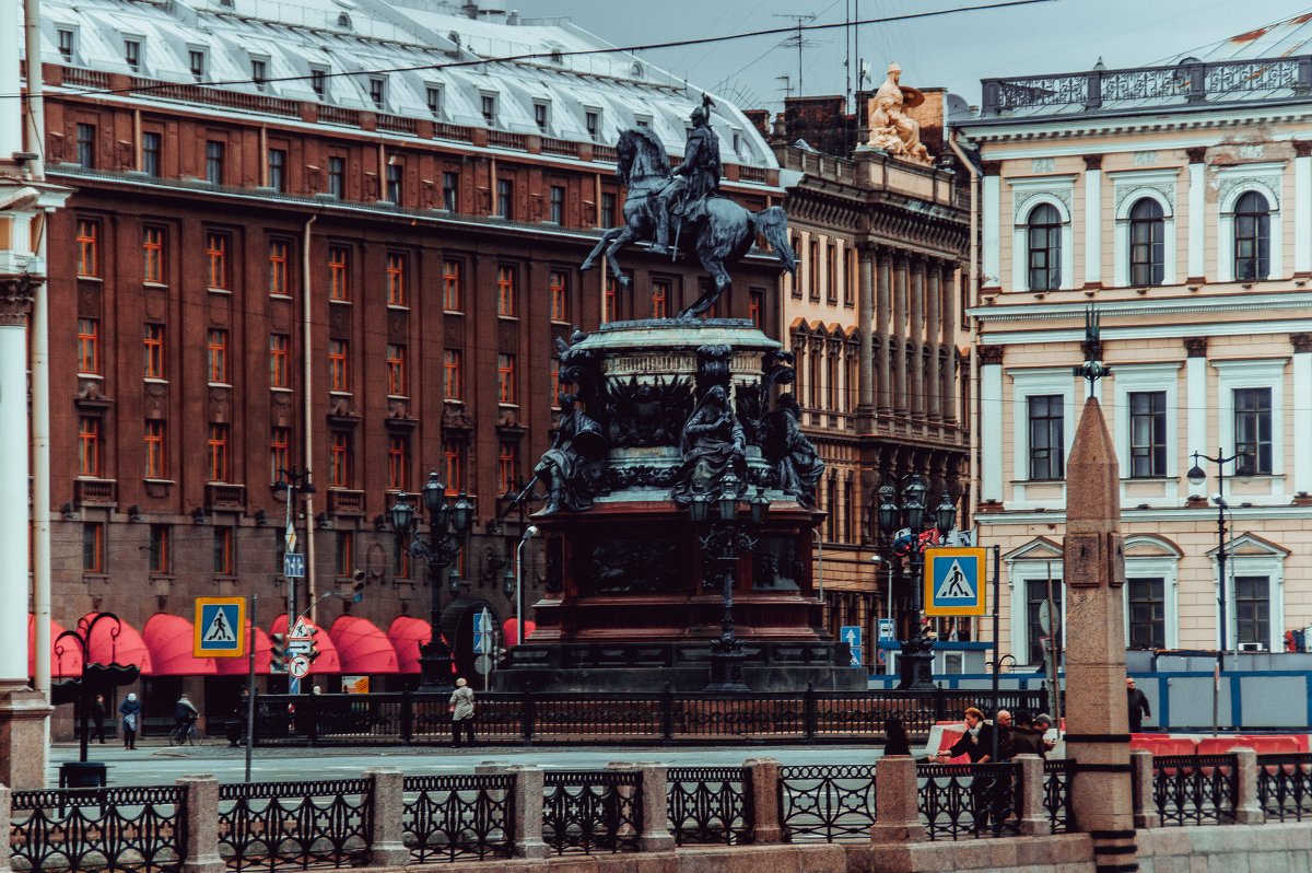 Исаакиевская пл., СПб - Сергей Богов