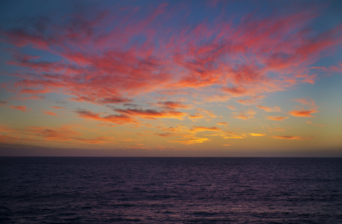 Sunset on a beach - Maryana Chistol