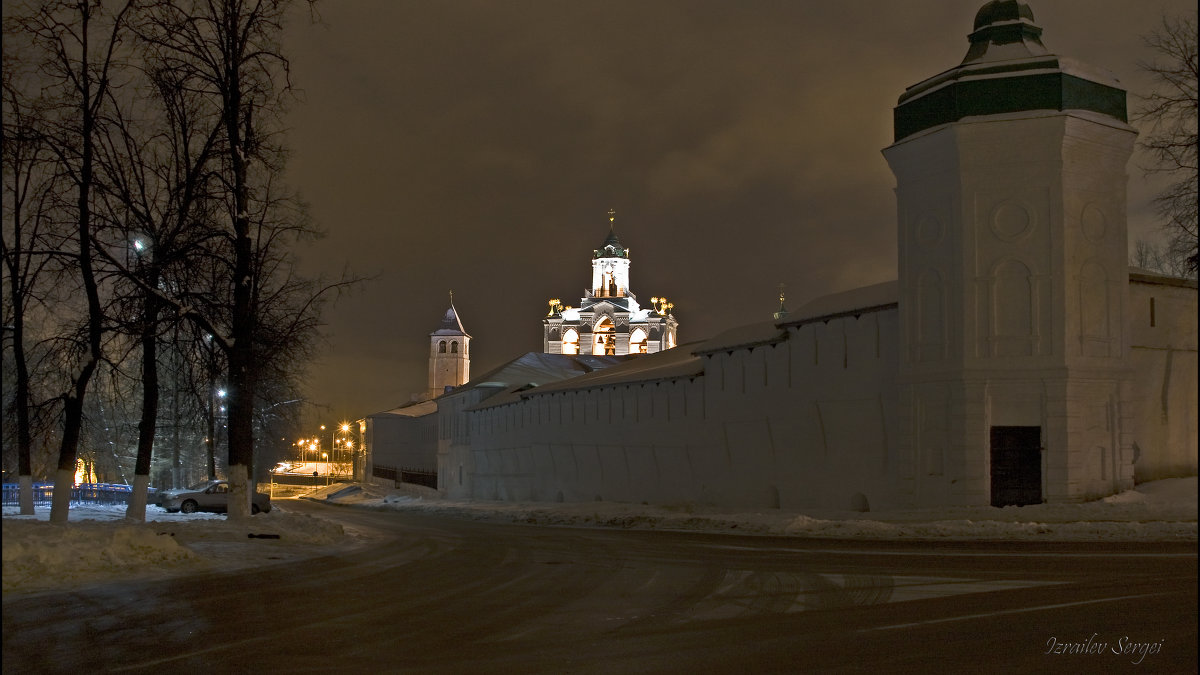 Монастырь ночью - Сергей Израилев