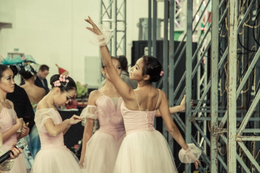 За сценой: балерины - Анастасия Рыжикова