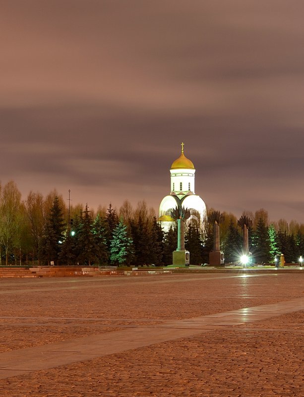 На поклонной горе - Павел Чекалов