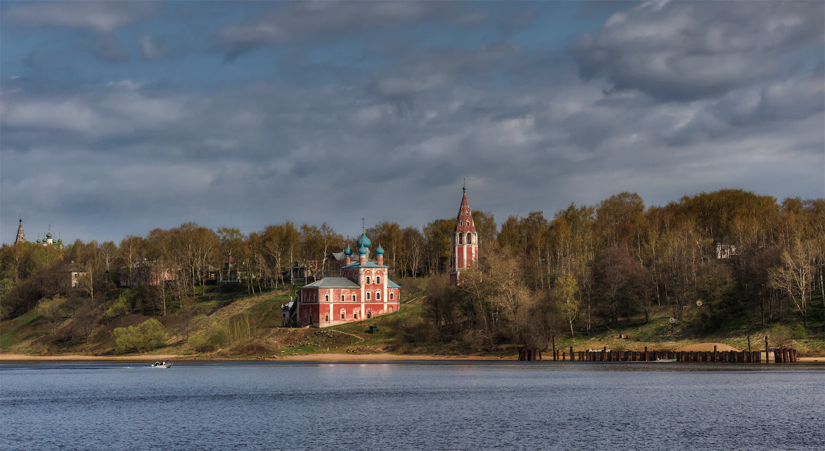 Город на Волге - Оксана Ермихина