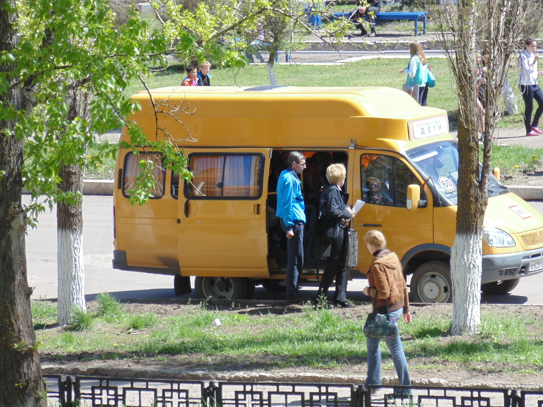Детский школьный автобус - Татьяна Олифер