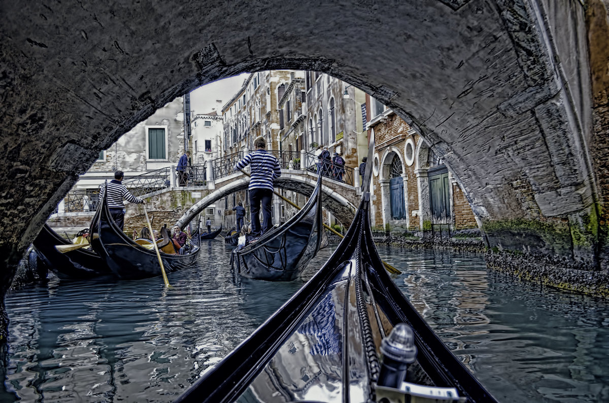В лабиринтах венецианских каналов - Лидия Цапко