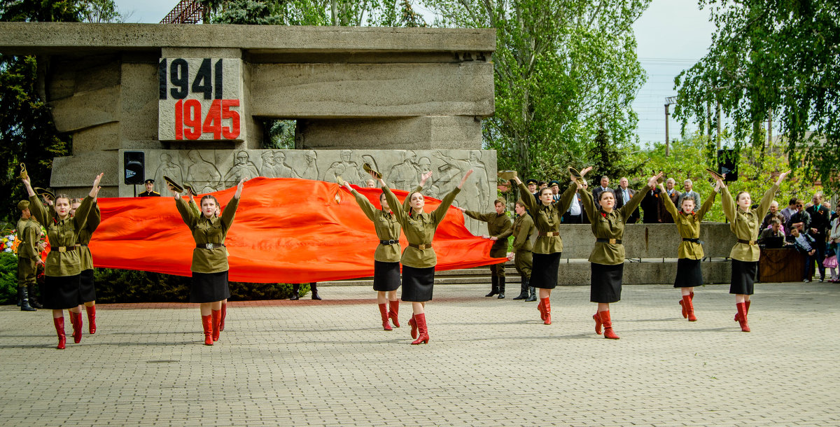Танец. 9 мая - Катя Бакшенева