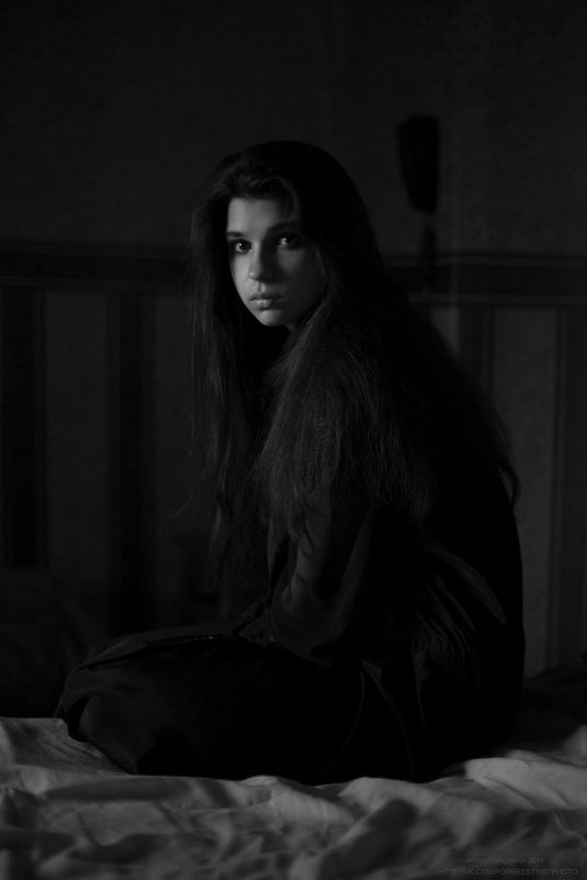 Темная дева(фотграф:Антон Перегримов) - Мария Честнова