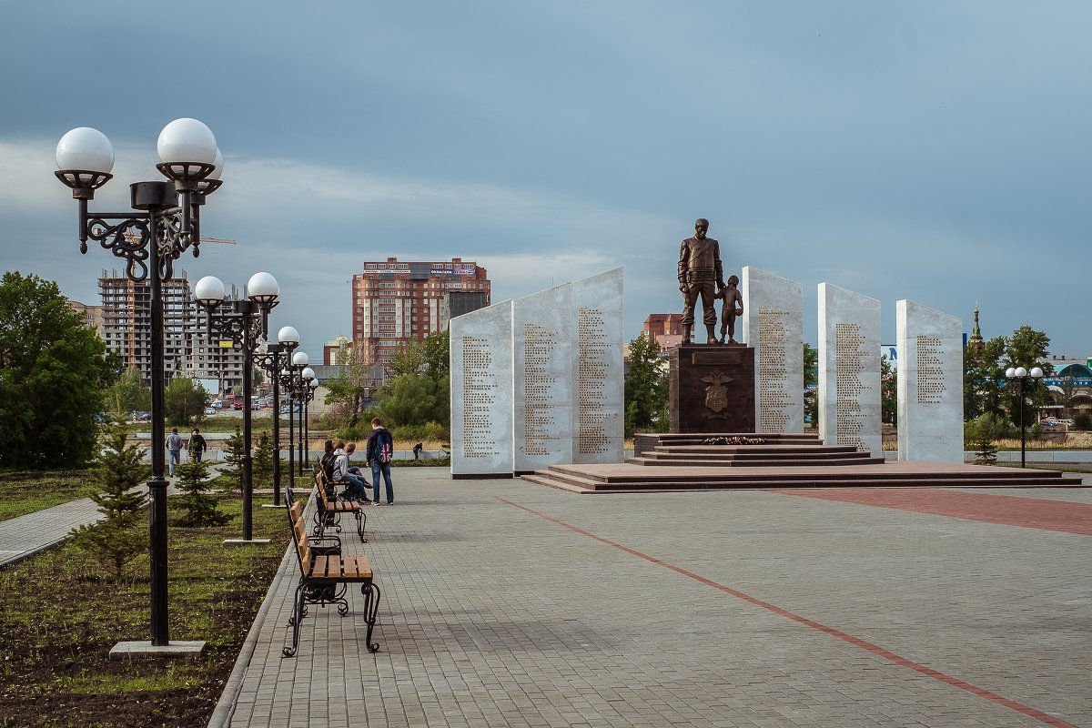 Мемориал солдатам правопорядка - Марк Э