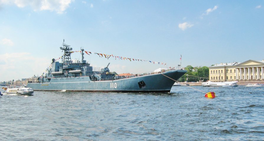 В день ВМФ на Неве - Олег Попков