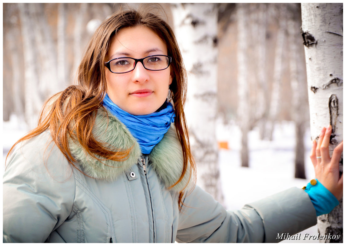 Девушка в берёзовой роще зимой - Михаил 