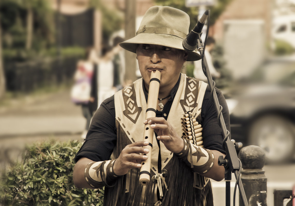 Music of Ecuador - Keti B