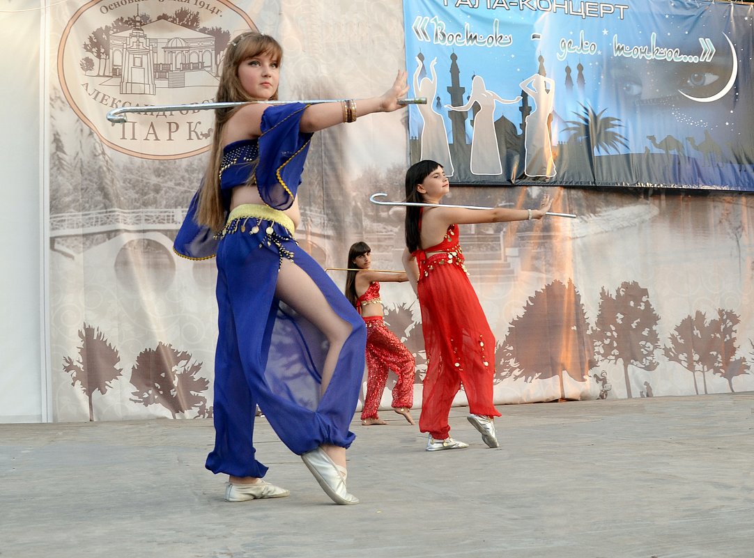 Индийский танец с клюшками - Владимир Болдырев