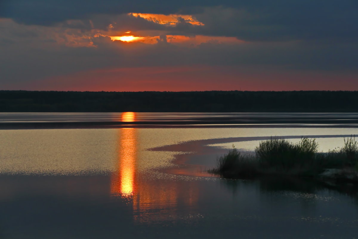 Солнечный фонарик над озером - Valentina Radygnay