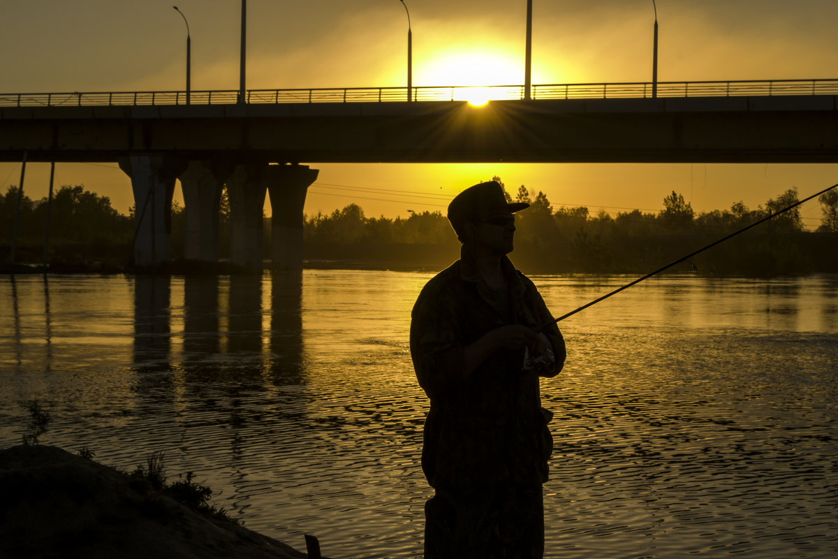 мост, закат, рыбалка - Елена Баландина