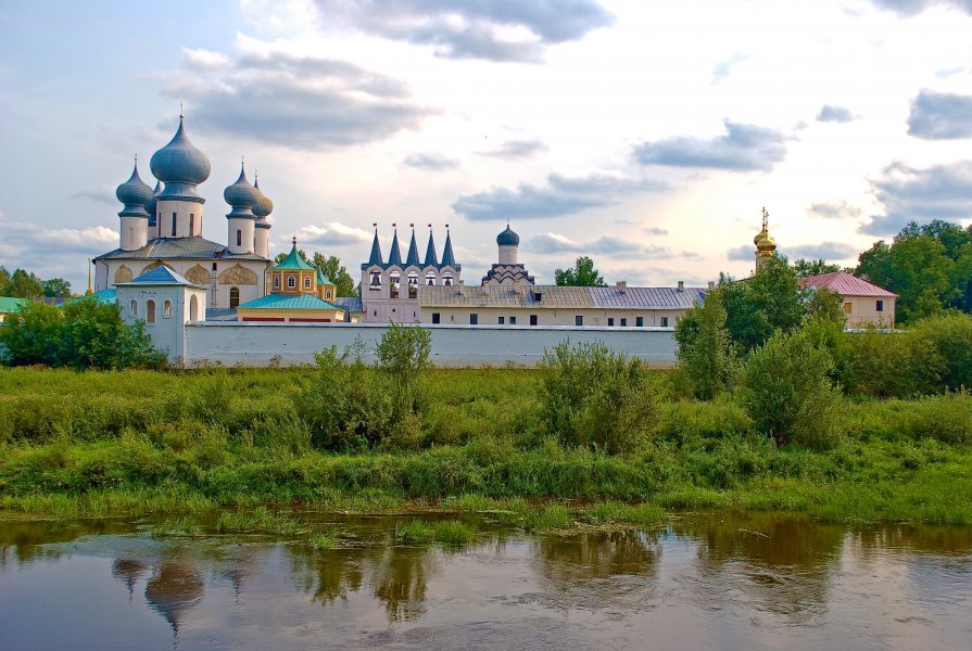 Тихвинский Богородичный Успенский мужской монастырь - Евгений Пешков