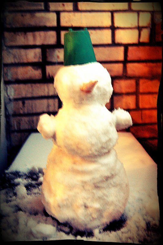 Первый снег-первый снеговик - Александра К