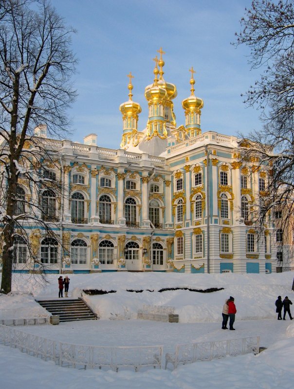 Екатерининский дворец в зимний день - Олег Попков