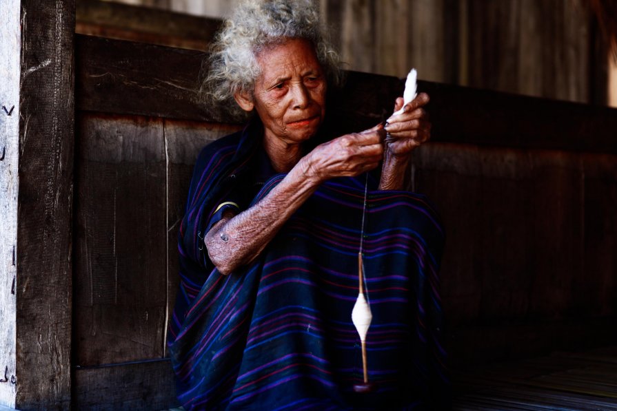 Forgotten Skills. Flores. Indonesia. - Eva Langue