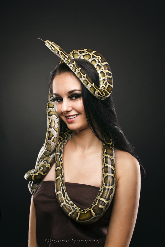 Укротительница змей - Оксана Гуненко
