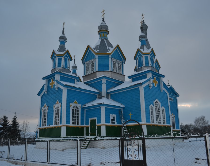 Столетняя деревянная церковь - Валя Замятина