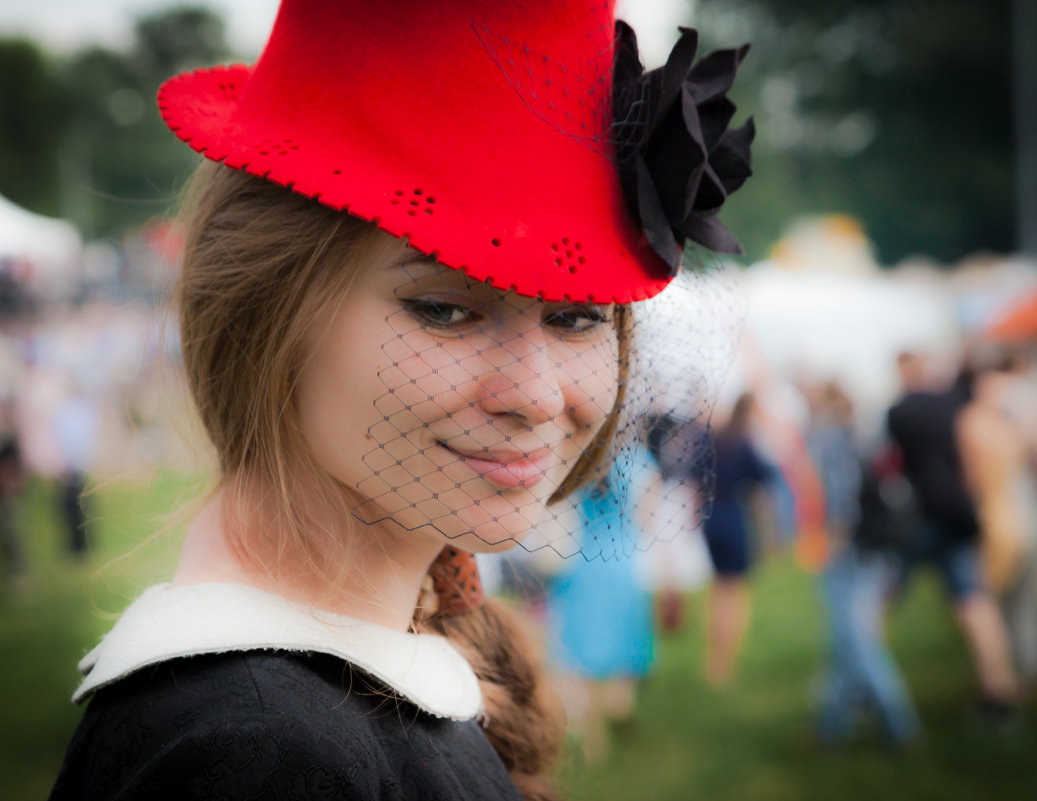 Скромное обояние красной шапочки - Valery Penkin