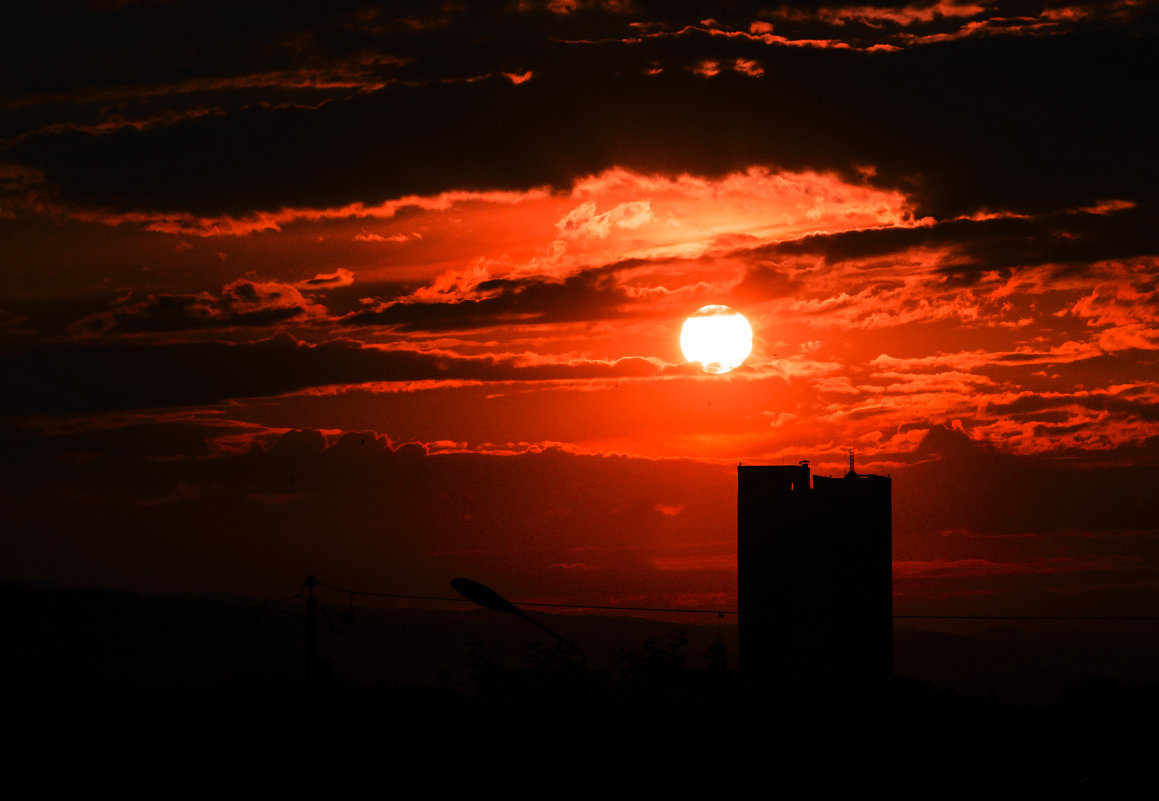 Закат над городом N - Oleg Khot