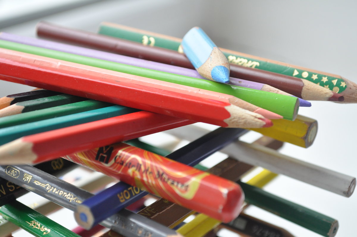 Цветные карандаши - sarachai 
