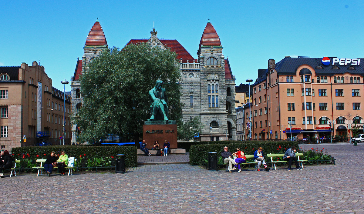 Привокзальная площадь.Памятник Алексису Киви.(Хельсинки) - Александр Лейкум