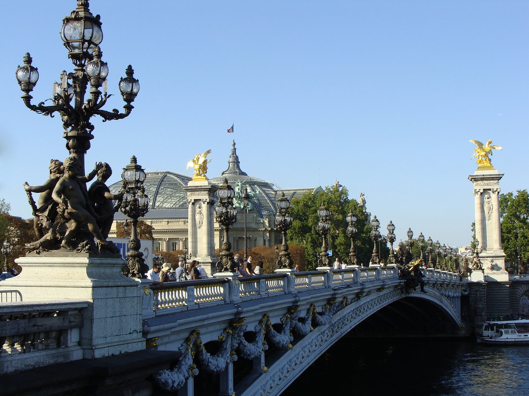 Париж, мост Александра-3 - Lüdmila Bosova (infra-sound)
