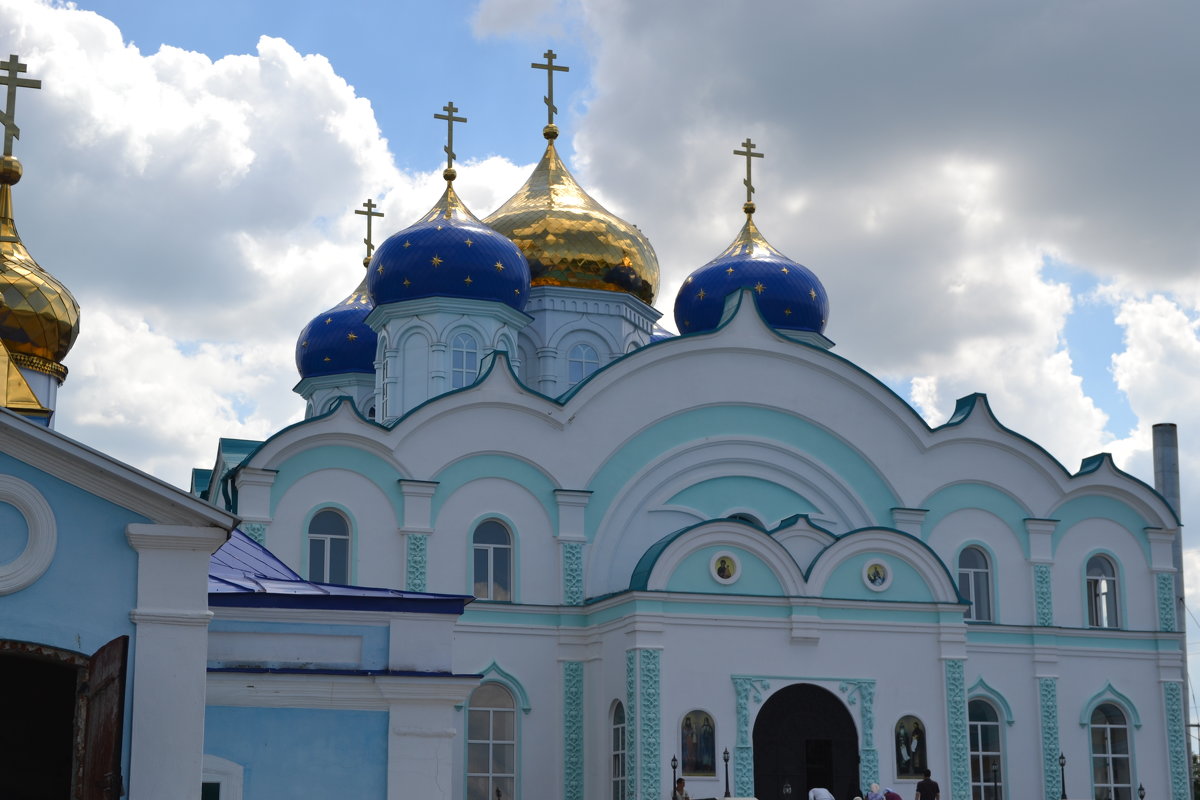 Женский монастырь - Сергей 