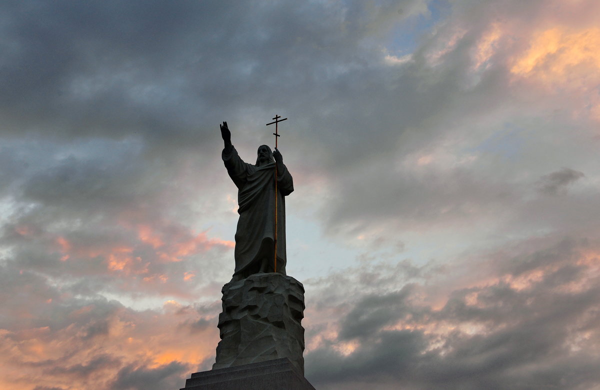 Статуя Христа - Тамара Бучарская