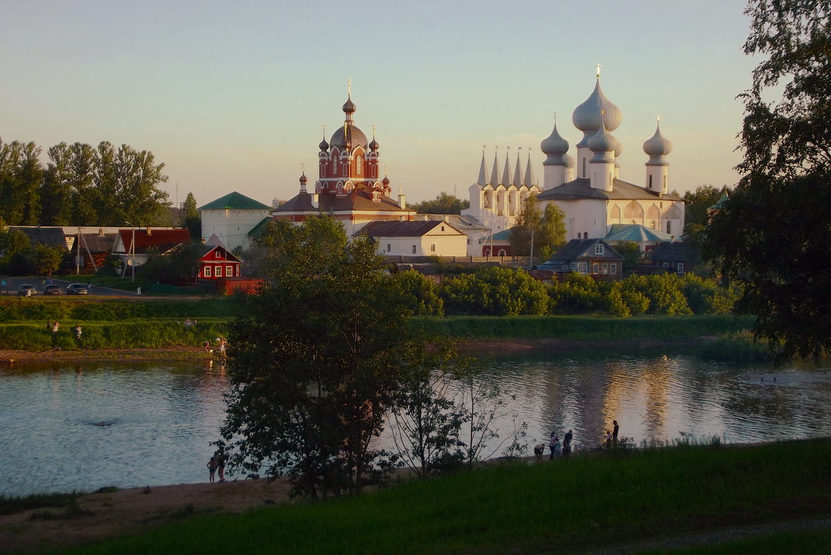 Успенский мужской монастырь на реке Тихвинке - Сергей Кочнев