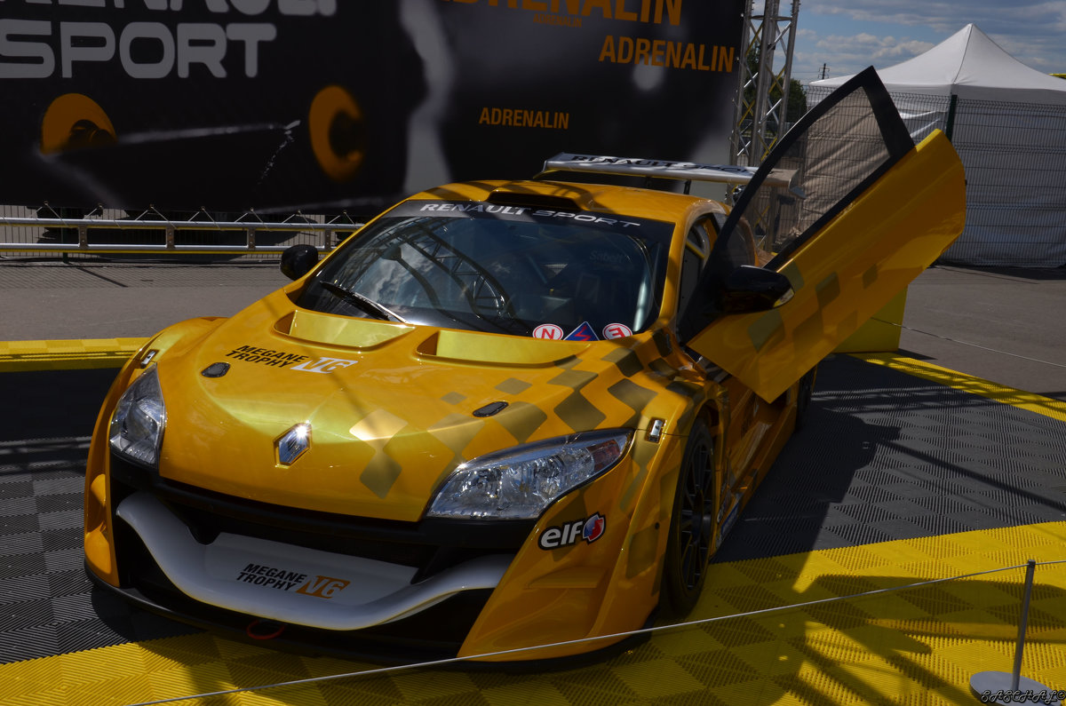 Renault Megane Trophy V6 - Александр Люликов