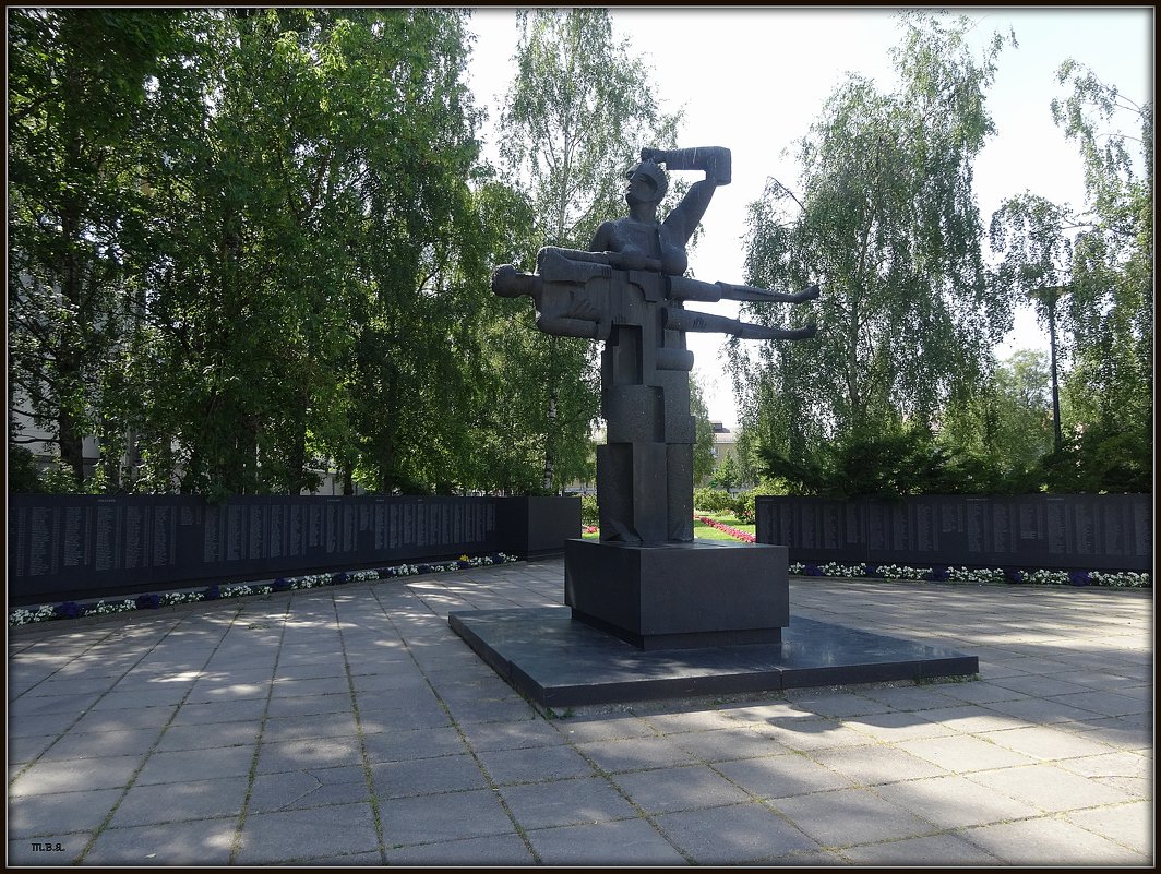 Памятник Мать-Карелия - Вера 
