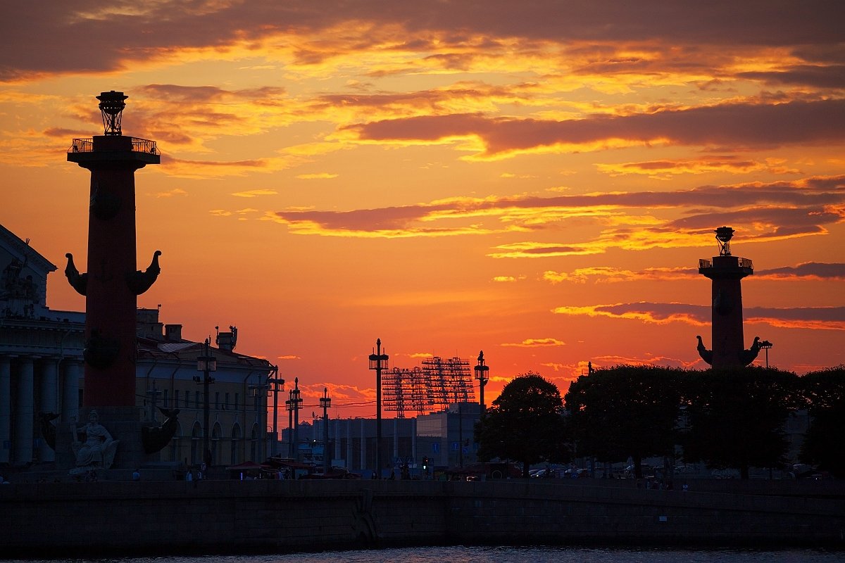 Sunset on Neva - Дмитрий Митев