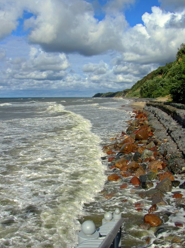 Балтика "съедает" пляж... - Сергей Карачин