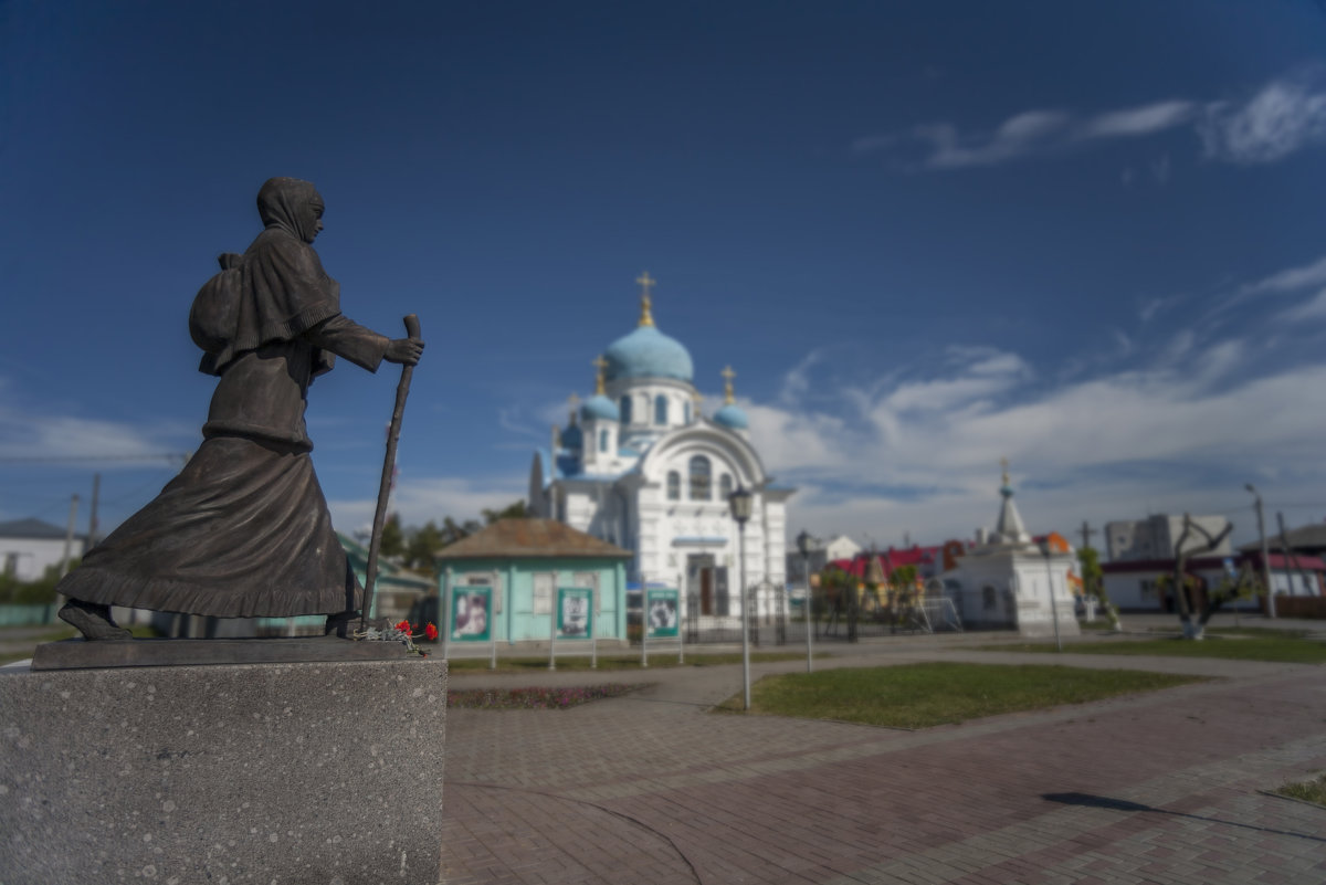 Памятник Просковье Луповой :: Андрей Нагайцев – Социальная сеть ФотоКто