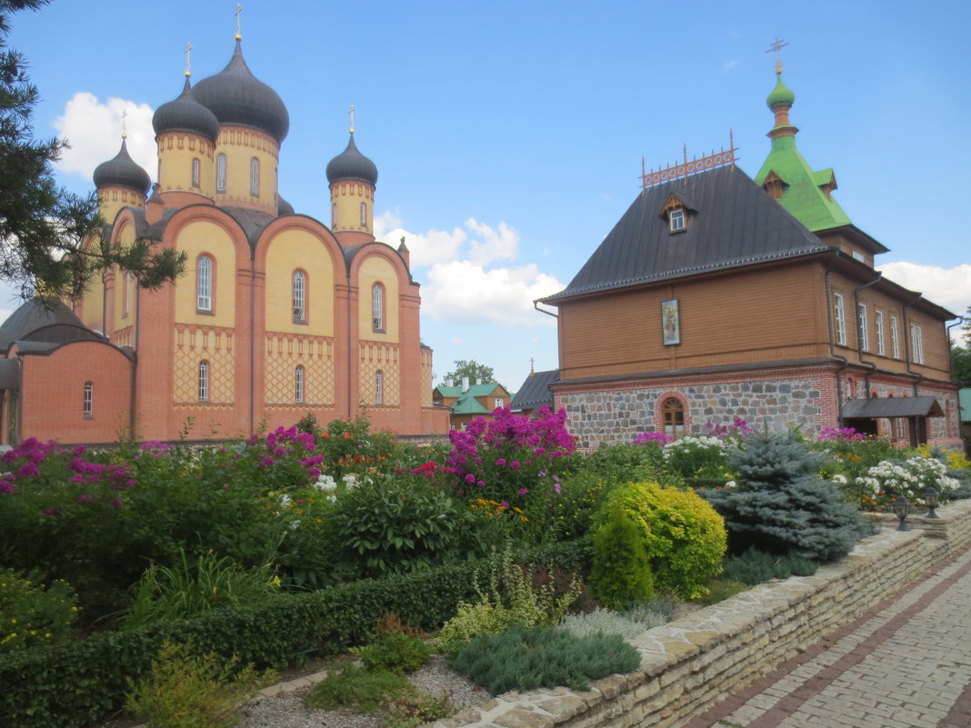 Пюхтицкий монастырь - Елена 
